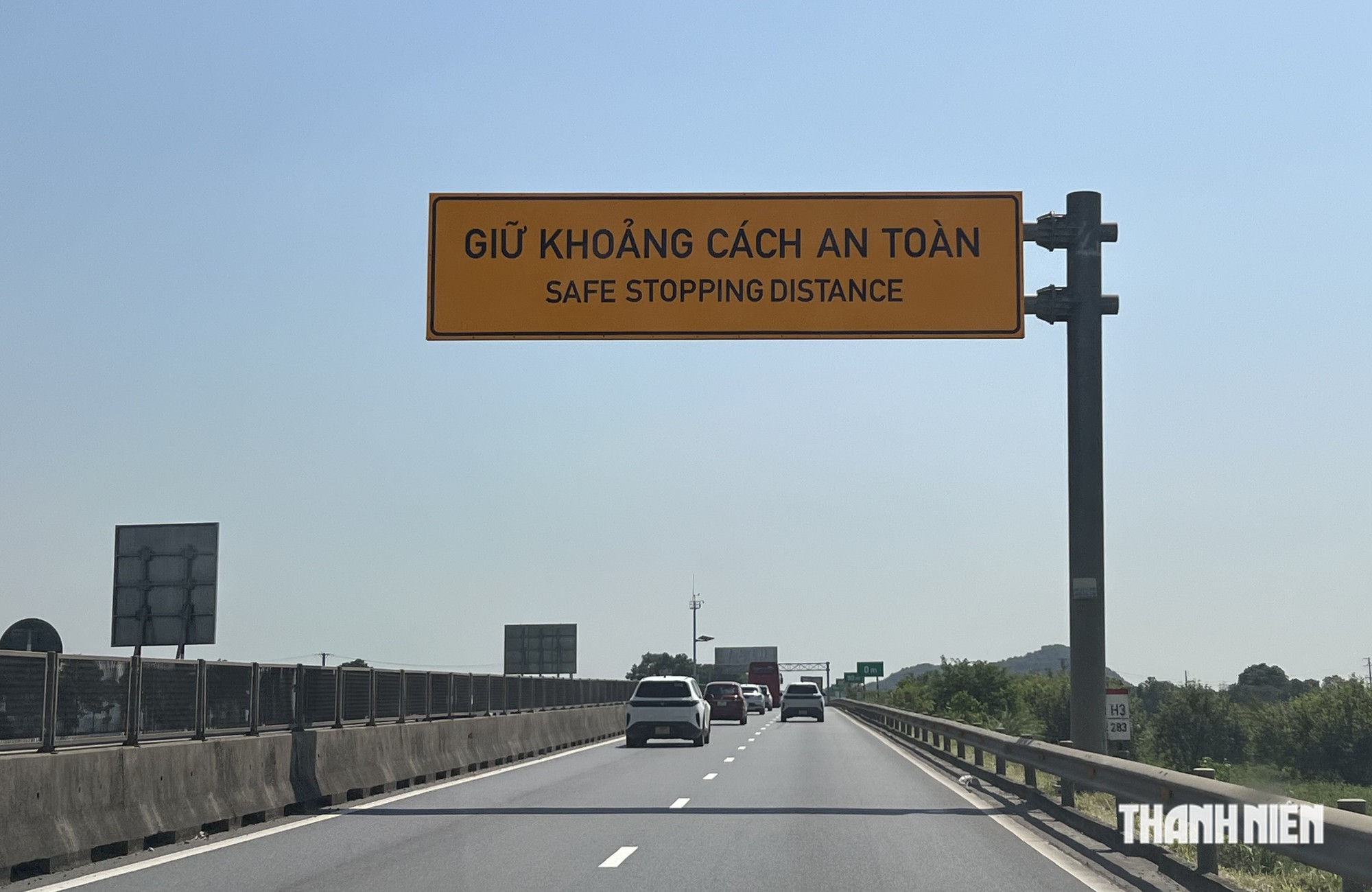 Vietnam to tighten highway safe-distance rules with signage, driver training and clearer enforcement