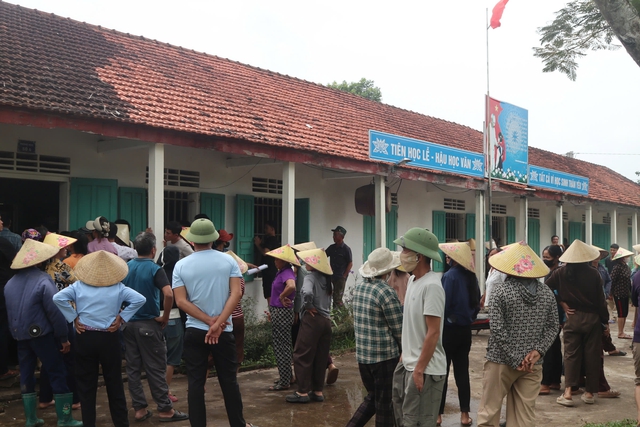 Nghệ An parents resist closure of Tiến Sơn primary school as authorities plan transfer